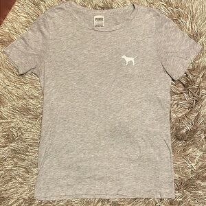 PINK Victoria’s Secret‎ Gray Short Sleeve Tee Shirt
